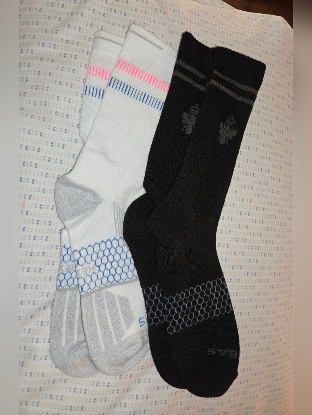 Bombas Men's Performance Socks - White & Black - Large